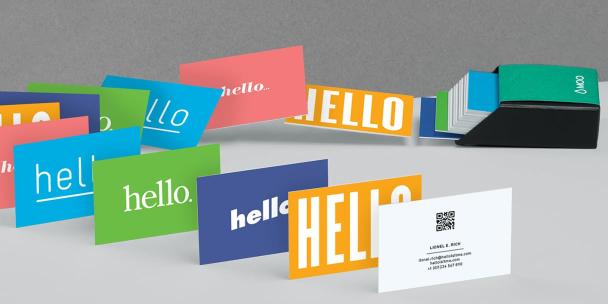 Business Cards with a QR code and various back designs thanks to Printfinity by MOO
