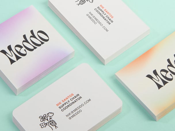 Une sélection de cartes de visite Eco Signature aux coins carrés et arrondis