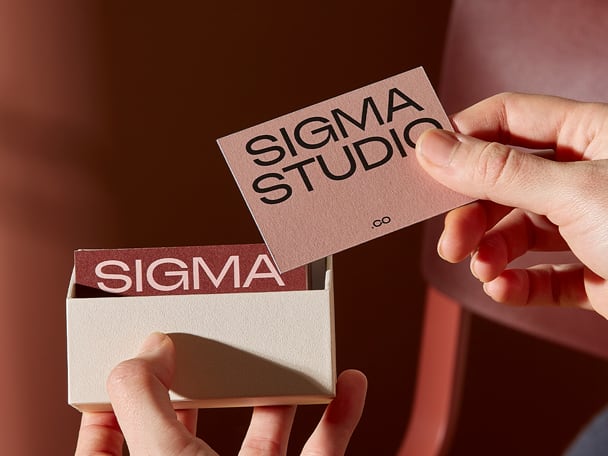 8 extra thick business cards with 8 different coloured seams