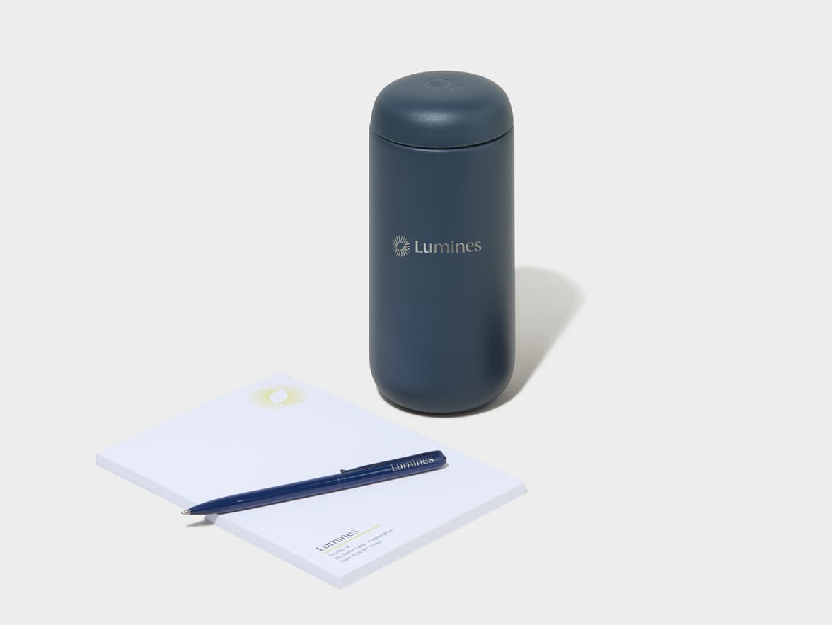 Stone Blue Fellow® Carter Move Mug With One-Sided Engraving And Pen And Notepad 