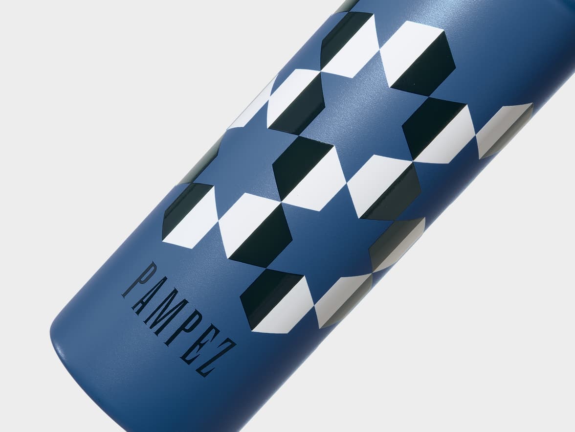 Matte Navy H2Go Crux Stainless Steel Bottle Close Up With 360 Wrap Printing Customisation